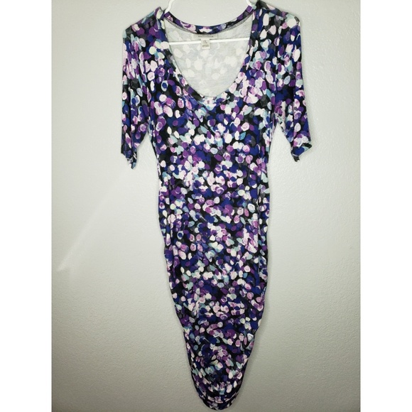 Maternity Dress - Picture 1 of 3